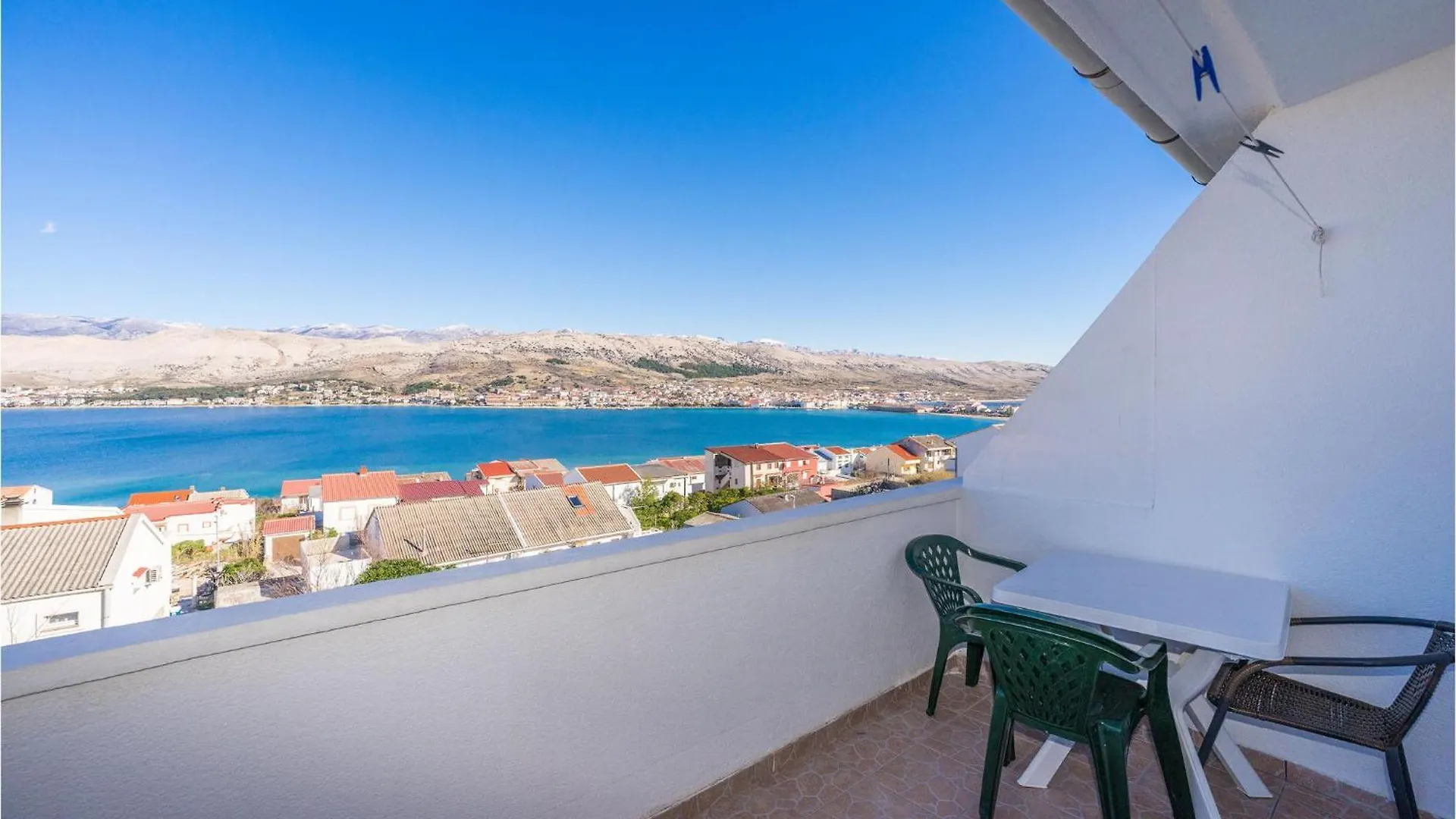 Awesome Apartment In Pag With Kitchen Pag Town 0*,  Croazia
